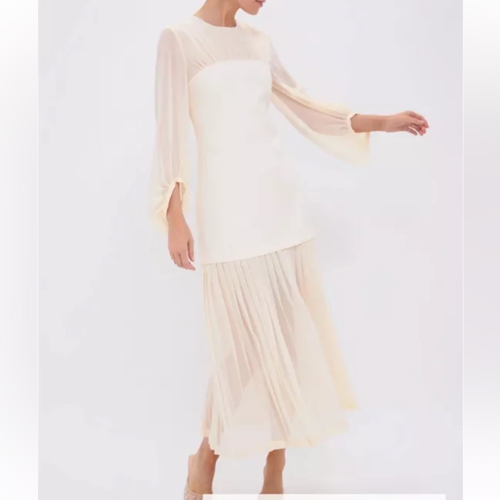 Tuckernuck Ivory Pleated Lorraine Dress - Medium